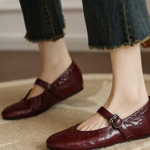 Women's White Mary Jane Shoes with Rivets, Soft Bottom Summer Flats, Hidden Height, Large Size 41-42, Stylish Comfort