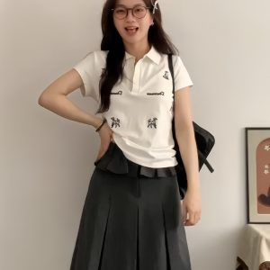 Women's White Short-Sleeve Polo Shirt with Dog Embroidery - Summer 2023 American-Style Fitted Sports Top