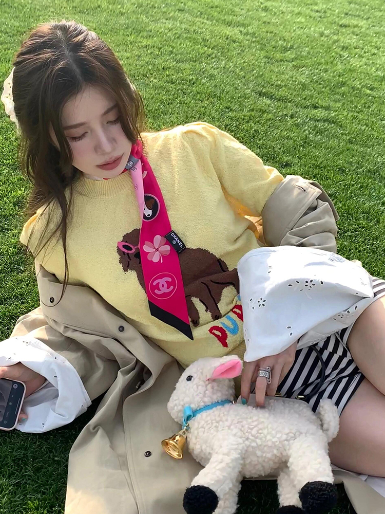 Women's Y2K Cropped Yellow Knitted Top with Dog Embroidery - Short Sleeve Round Neck Fun Summer Style Women's Y2K Cropped Yellow Knitted Top with Dog Embroidery - Short Sleeve Round Neck Fun Summer Style