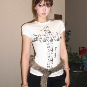 Y2K American Style Fitted Short Sleeve T-Shirt for Women with Summer Band Character Print - Trendy White Slim Top