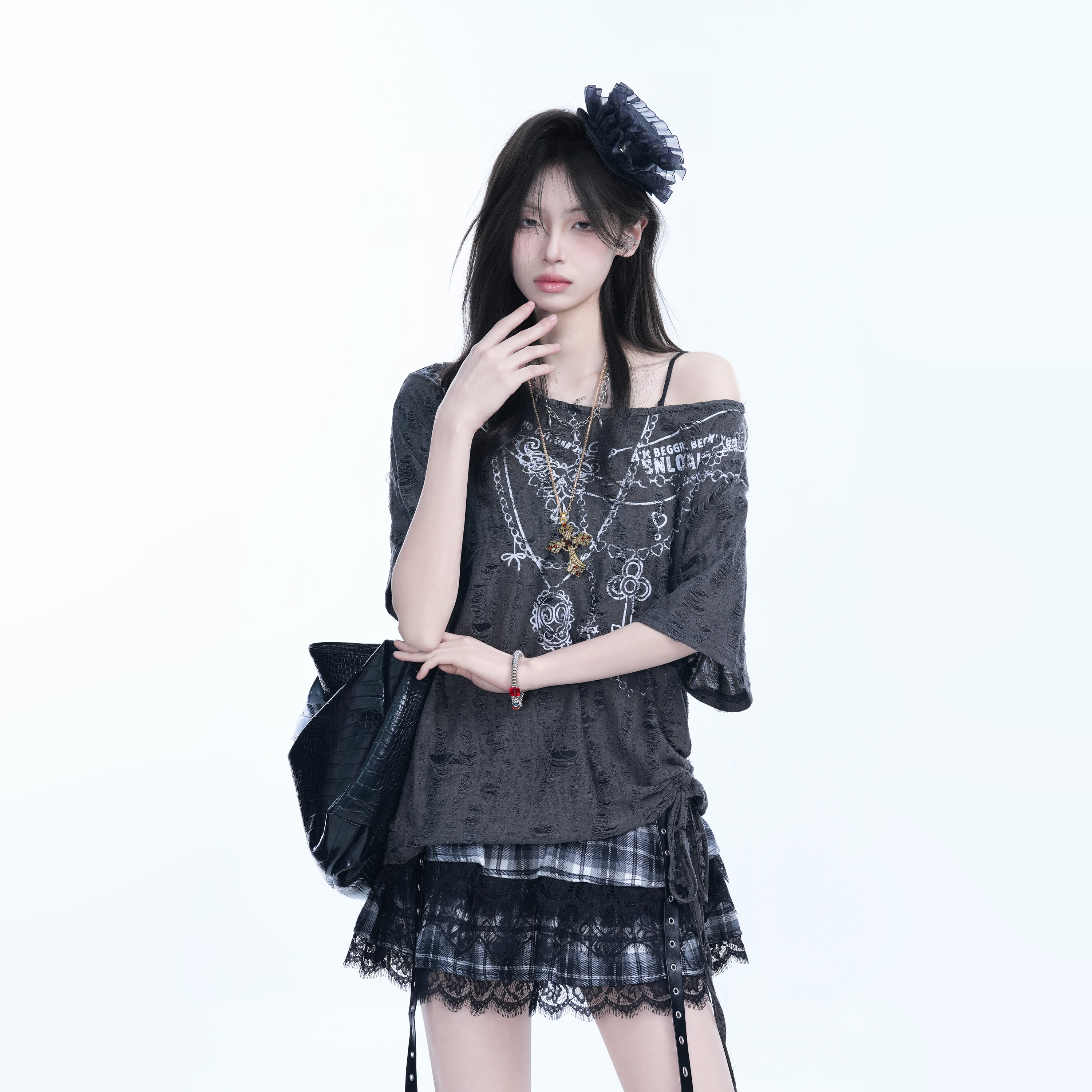 Y2K Butterfly Off-Shoulder Sleeveless T-Shirt - Destructive Feeling Women's Fashion Top for a Trendy Look Y2K Butterfly Off-Shoulder Sleeveless T-Shirt - Destructive Feeling Women's Fashion Top for a Trendy Look