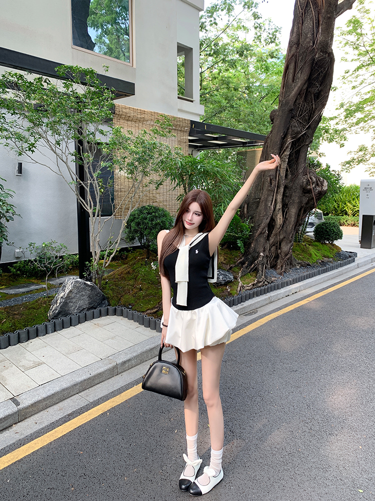 Zhang Yuanying College Vest Shawl Two-Piece Set - Stylish Layered Look for Casual Y2K Fashion Zhang Yuanying College Vest Shawl Two-Piece Set - Stylish Layered Look for Casual Y2K Fashion