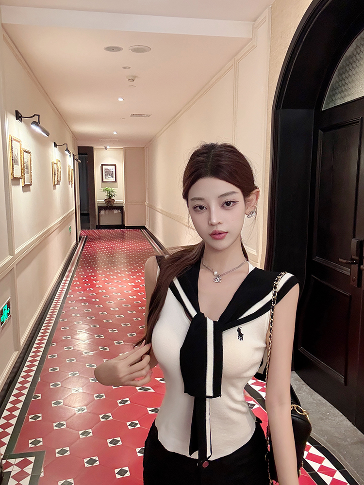 Zhang Yuanying College Vest Shawl Two-Piece Set - Stylish Layered Look for Casual Y2K Fashion Zhang Yuanying College Vest Shawl Two-Piece Set - Stylish Layered Look for Casual Y2K Fashion