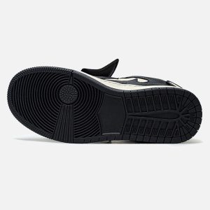 Concert Outfit Black&White Contrast Color Skate Shoes