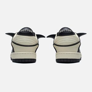 Concert Outfit Black&White Contrast Color Skate Shoes