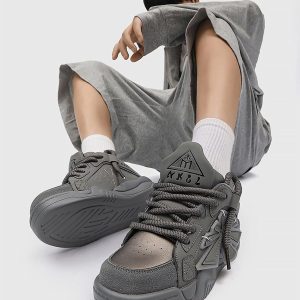 Concert Outfit Casual Preppy Sneakers