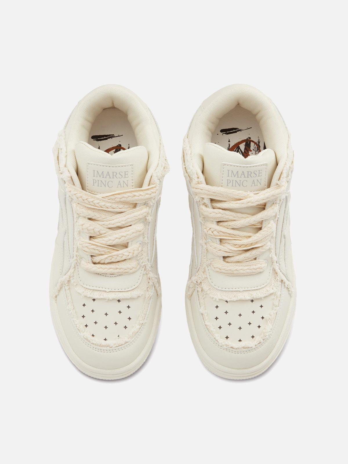 Concert Outfit Casual White Board Shoes Concert Outfit Casual White Board Shoes