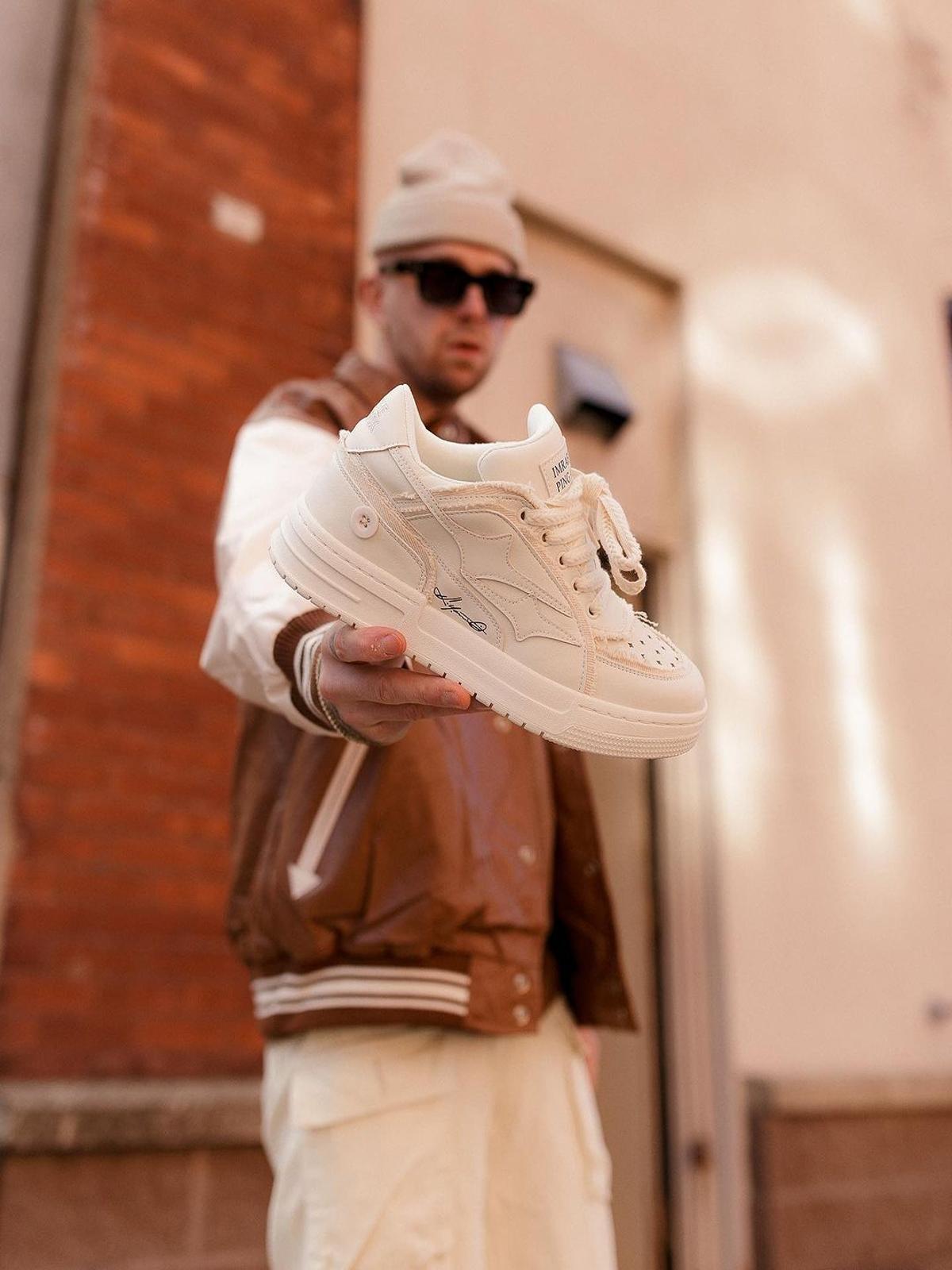 Concert Outfit Casual White Board Shoes Concert Outfit Casual White Board Shoes