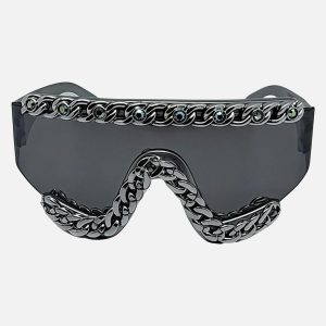 Concert Outfit Chain-Embellished Sunglasses