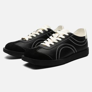 Concert Outfit Classic Black Fluid Lines Leather Sneakers