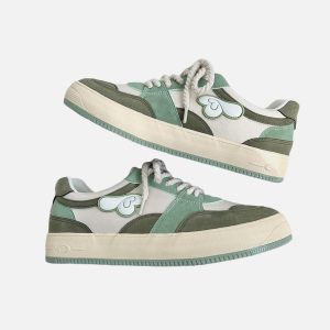 Concert Outfit Colorblock Canvas Wings Graphic Casual Shoes