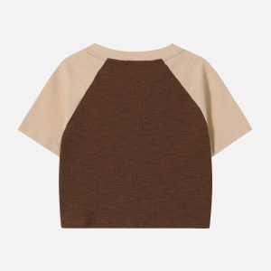 Concert Outfit Contrast Castle Print Cropped Tee