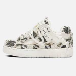 Concert Outfit Destruction Series Tassel Contrast Color Sneakers