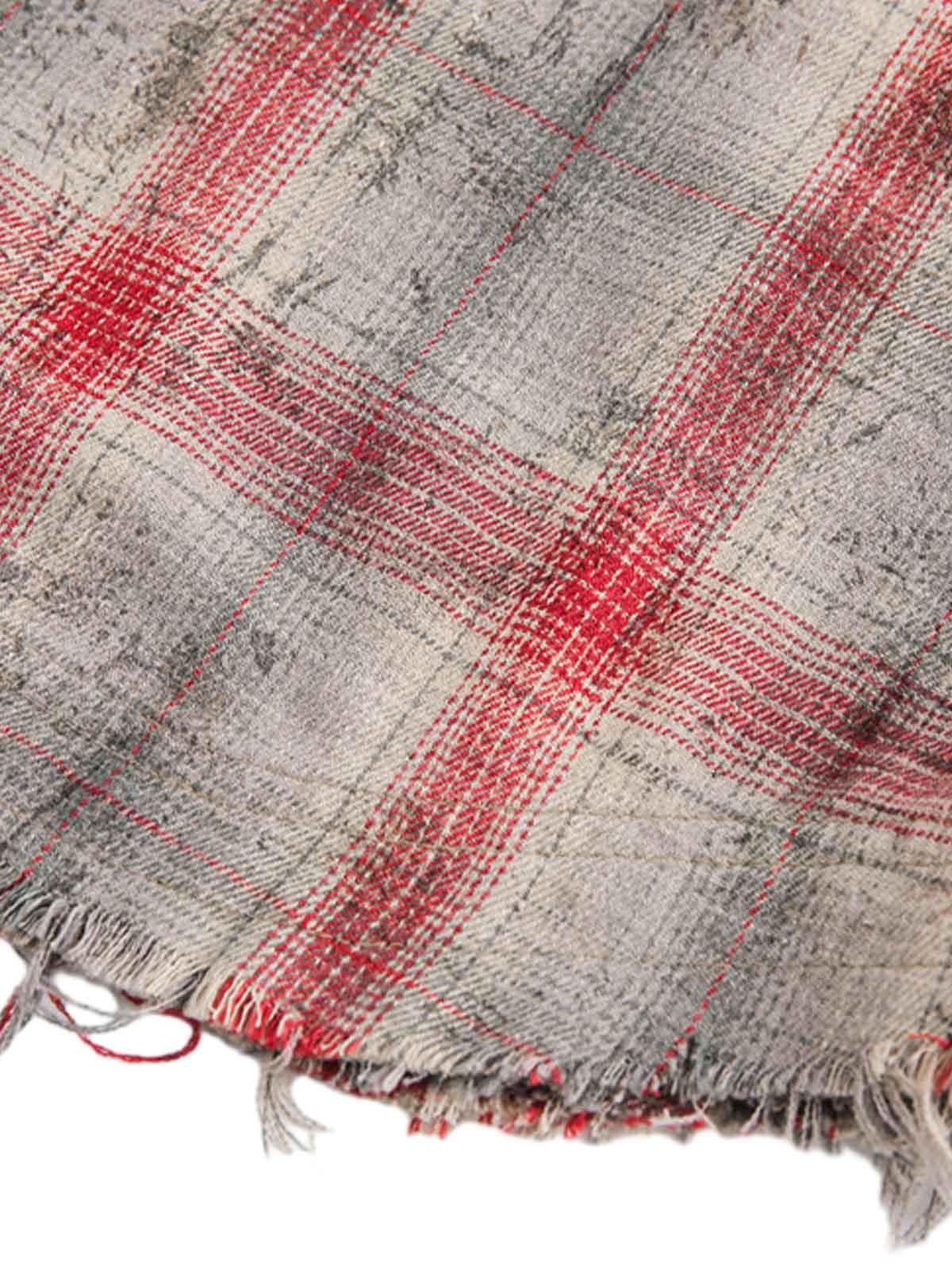 Concert Outfit Distressed Patch Plaid Short-Sleeve Shirt Concert Outfit Distressed Patch Plaid Short-Sleeve Shirt