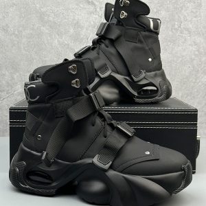 Concert Outfit Dual-Strap Stealth Runner Boots