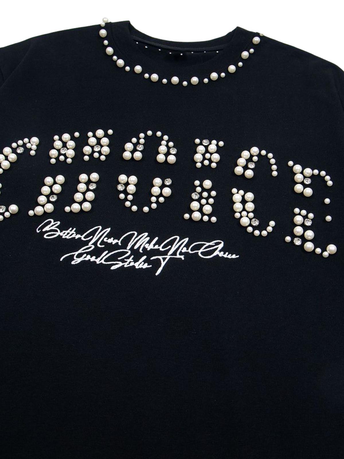 Concert Outfit Elegant Pearl-Embellished Oversized T-Shirt Concert Outfit Elegant Pearl-Embellished Oversized T-Shirt