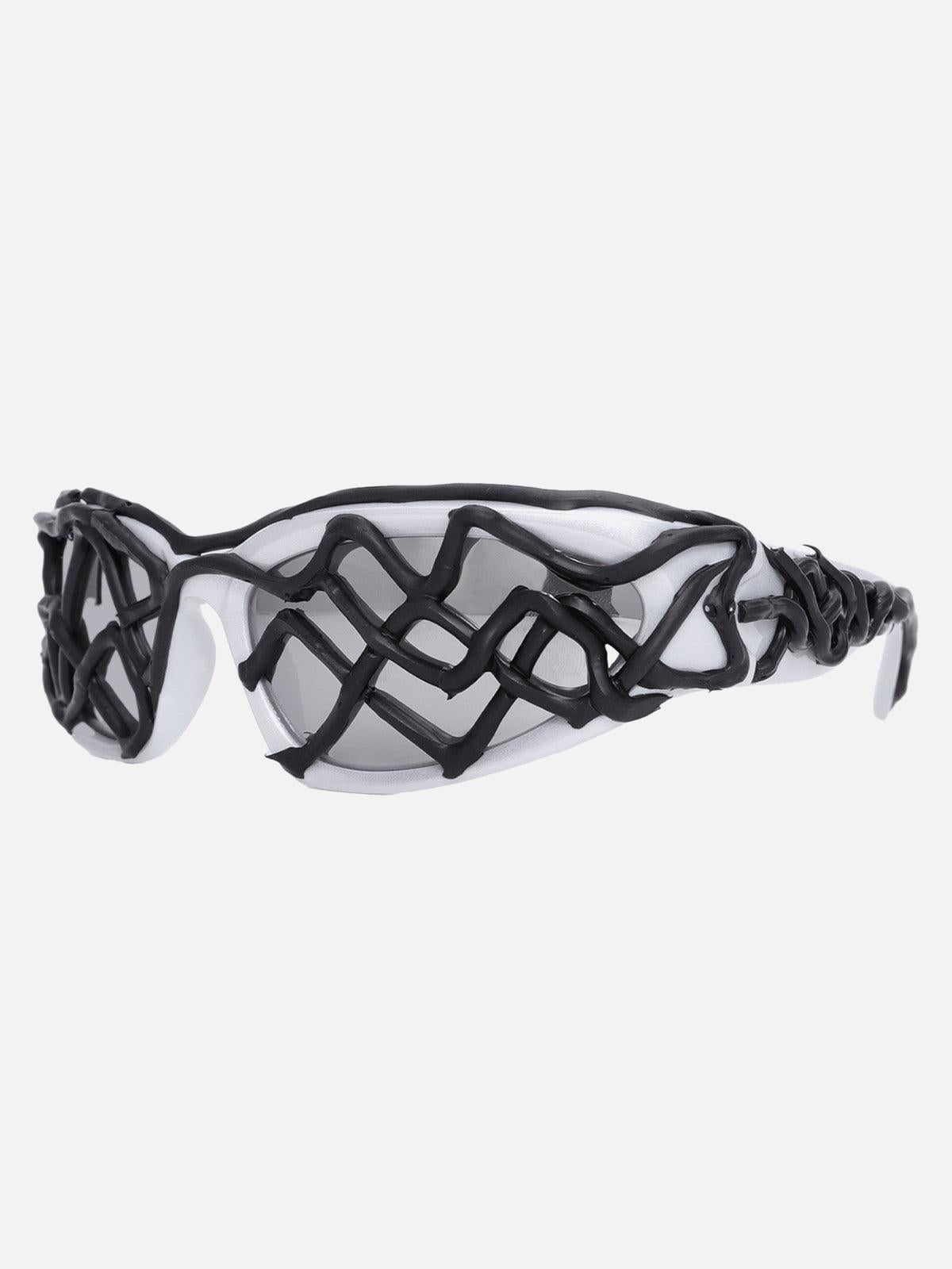 Concert Outfit Futuristic Wavy Frame Sunglasses Concert Outfit Futuristic Wavy Frame Sunglasses