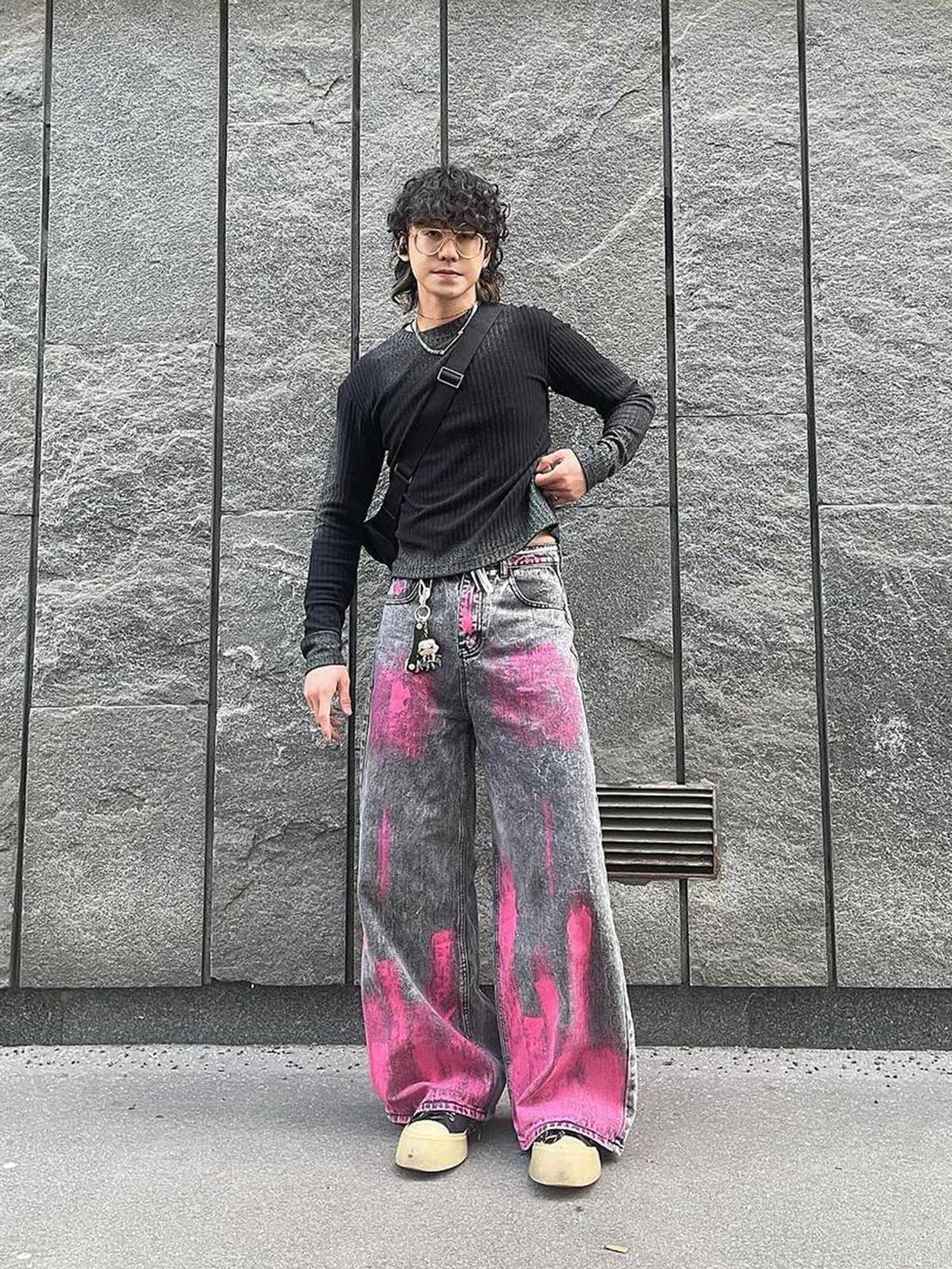 Concert Outfit Graffiti Distressed Washed Baggy Jeans Concert Outfit Graffiti Distressed Washed Baggy Jeans