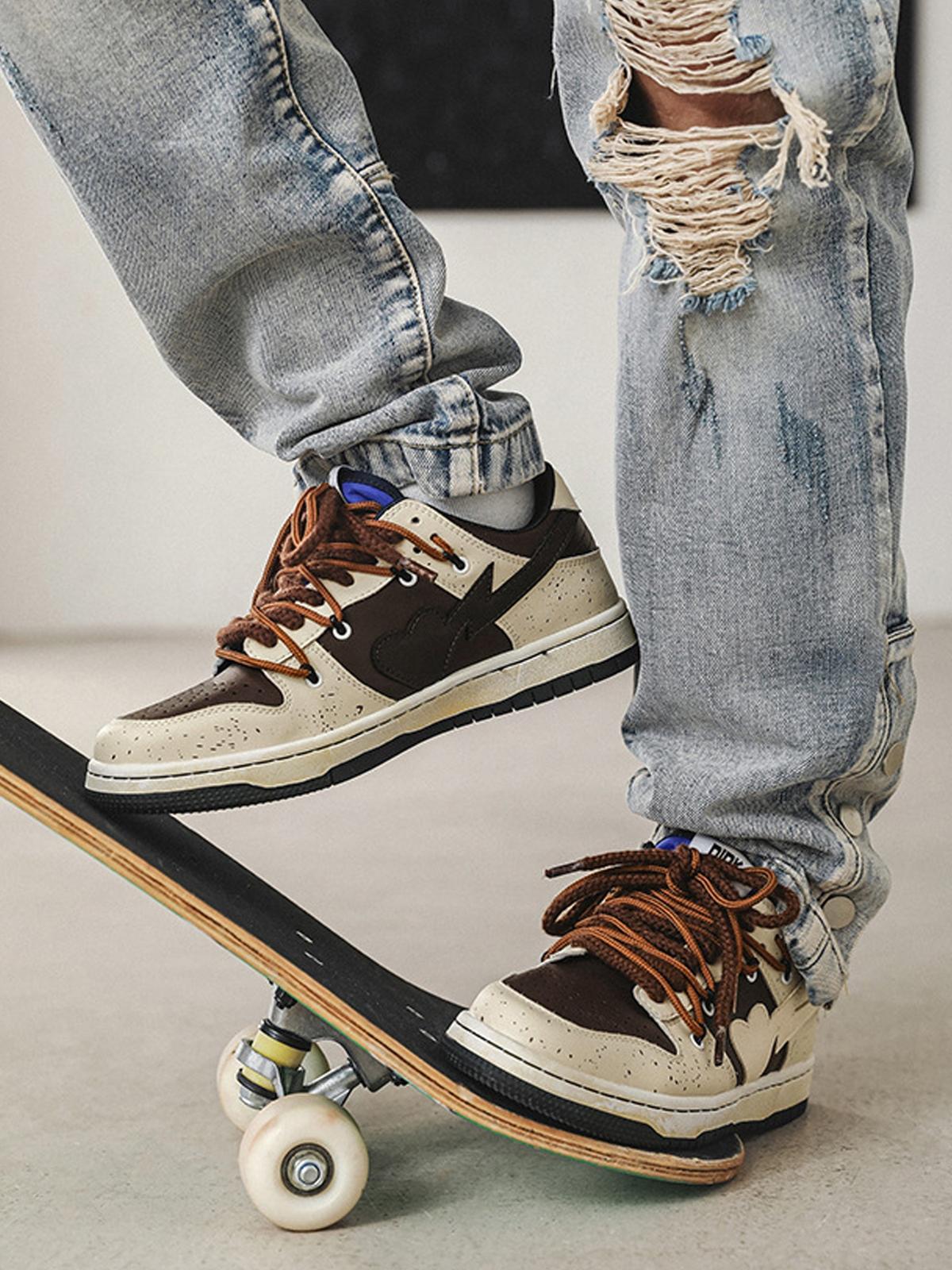 Concert Outfit High Street Love Sneakers Concert Outfit High Street Love Sneakers