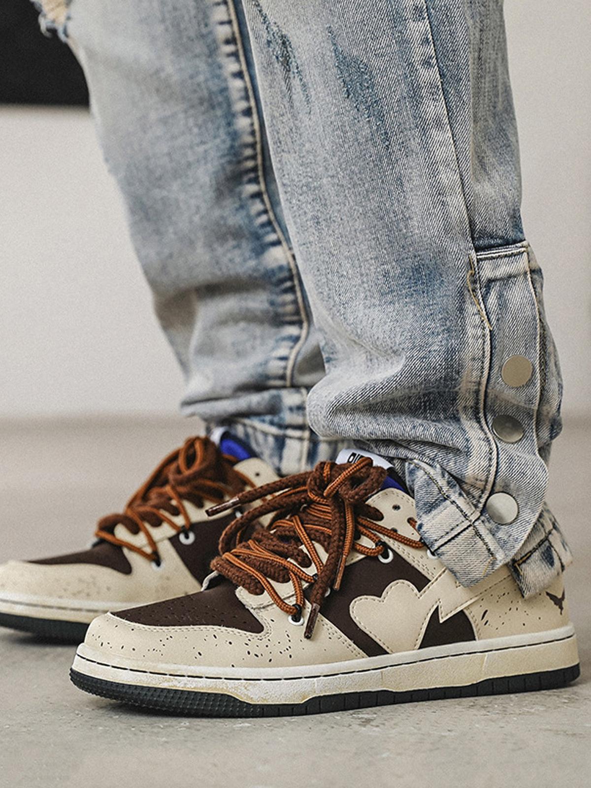 Concert Outfit High Street Love Sneakers Concert Outfit High Street Love Sneakers