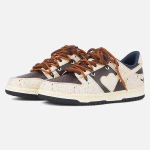 Concert Outfit High Street Love Sneakers