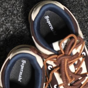 Concert Outfit High Street Love Sneakers