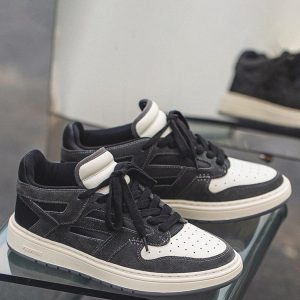 Concert Outfit Low-Top Breathable Sneakers