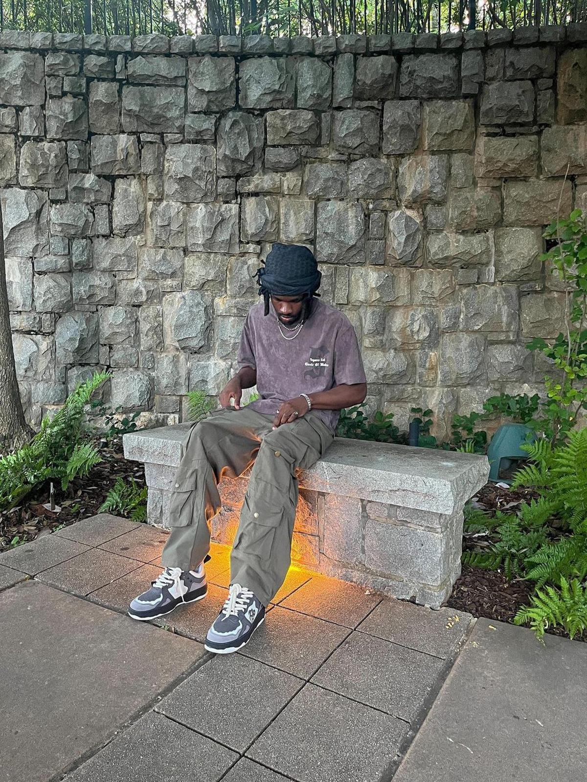 Concert Outfit Monochrome Shadowwave Heavy-Duty Street Sneakers Concert Outfit Monochrome Shadowwave Heavy-Duty Street Sneakers