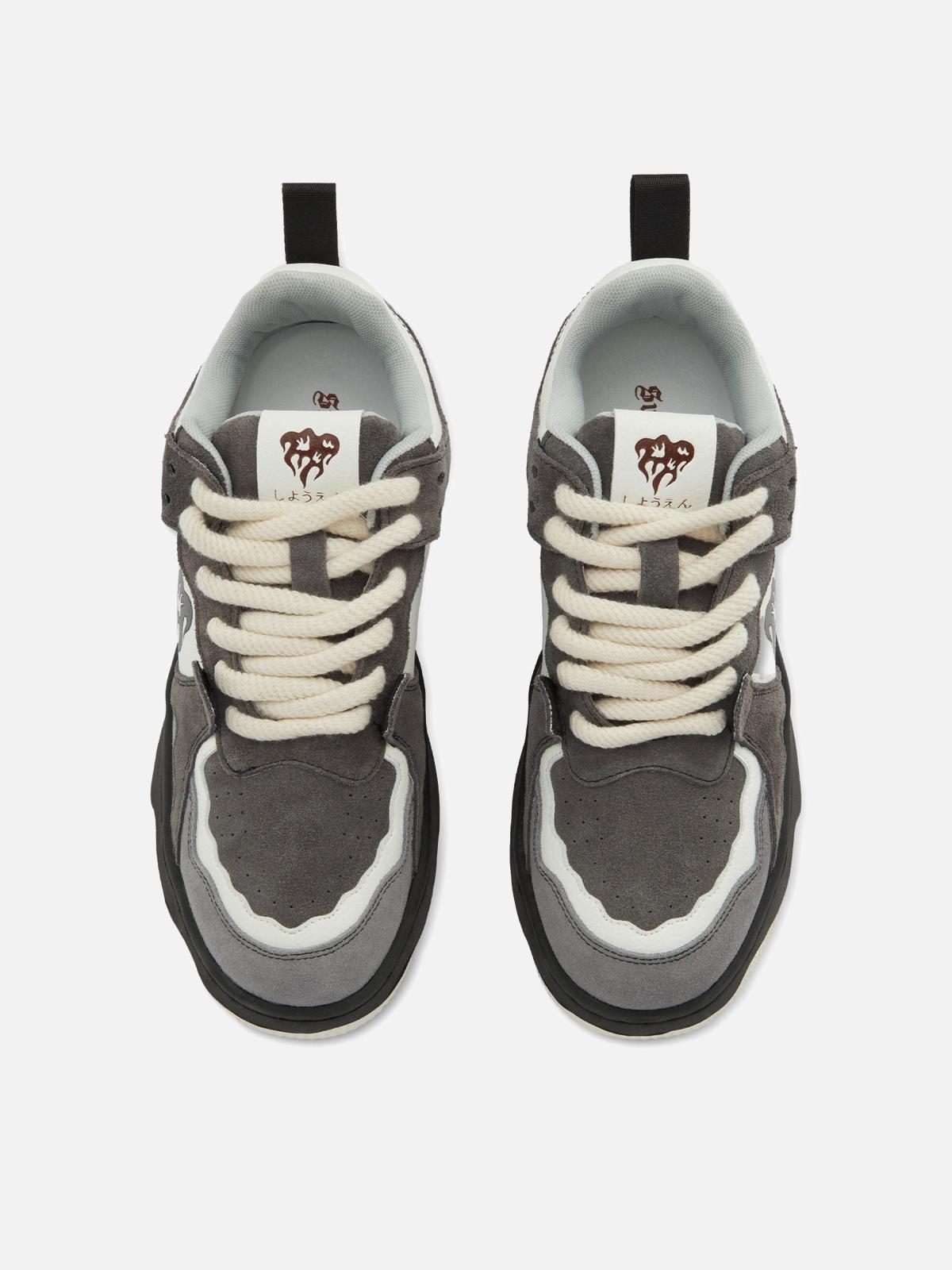 Concert Outfit Monochrome Shadowwave Heavy-Duty Street Sneakers Concert Outfit Monochrome Shadowwave Heavy-Duty Street Sneakers