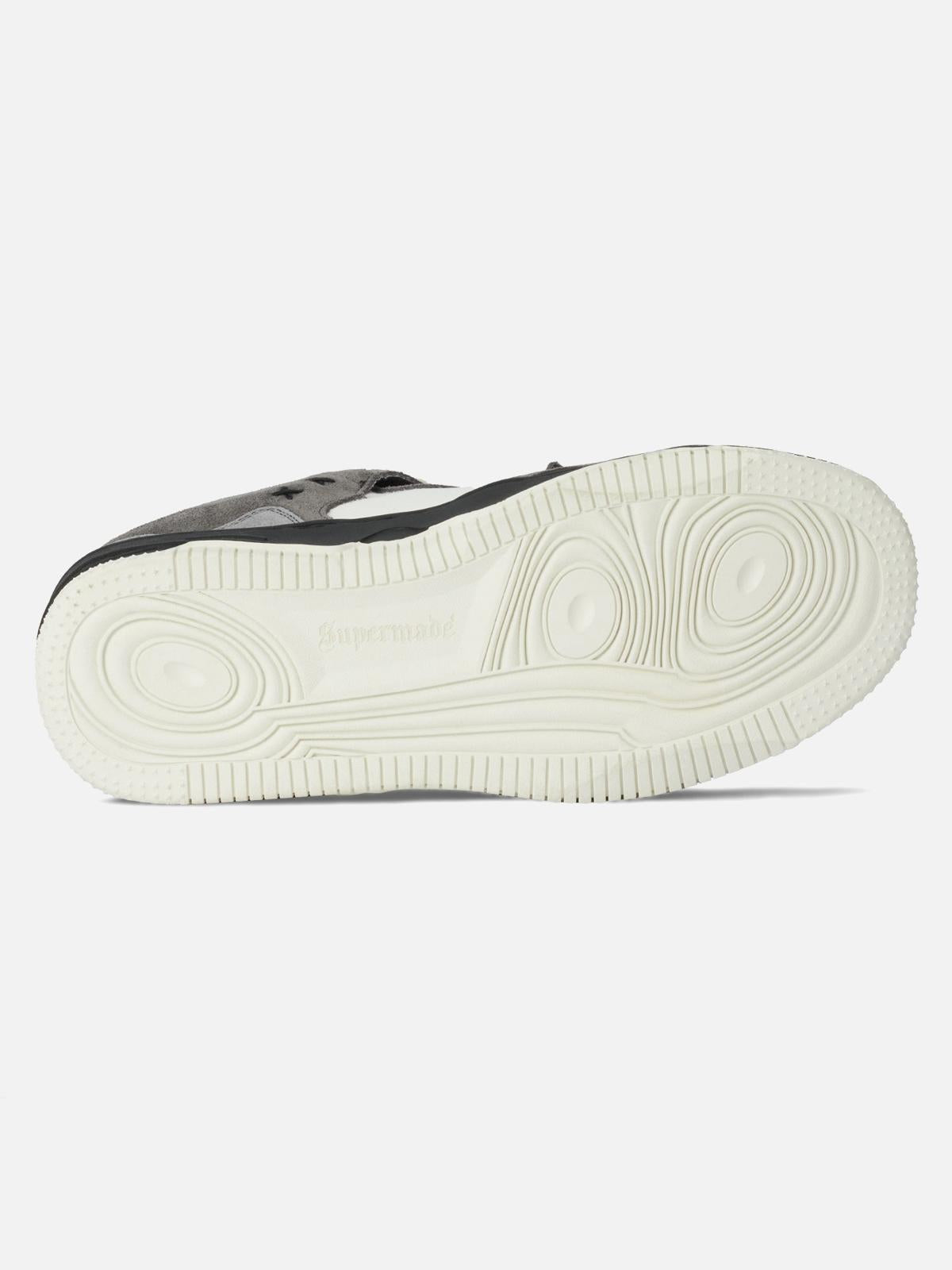 Concert Outfit Monochrome Shadowwave Heavy-Duty Street Sneakers Concert Outfit Monochrome Shadowwave Heavy-Duty Street Sneakers