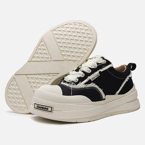 Concert Outfit Raggedy Round Toe Sneakers