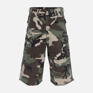 Concert Outfit Retro Camouflage Whisker Raw Edge Cropped Shorts