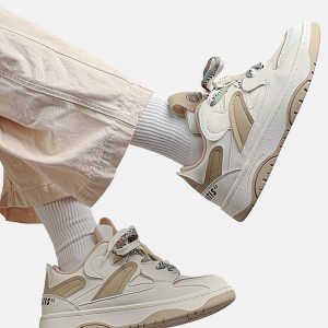 Concert Outfit Retro Casual Sneakers