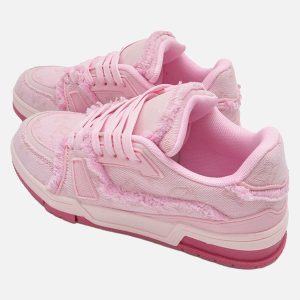 Concert Outfit Retro Denim Sneakers