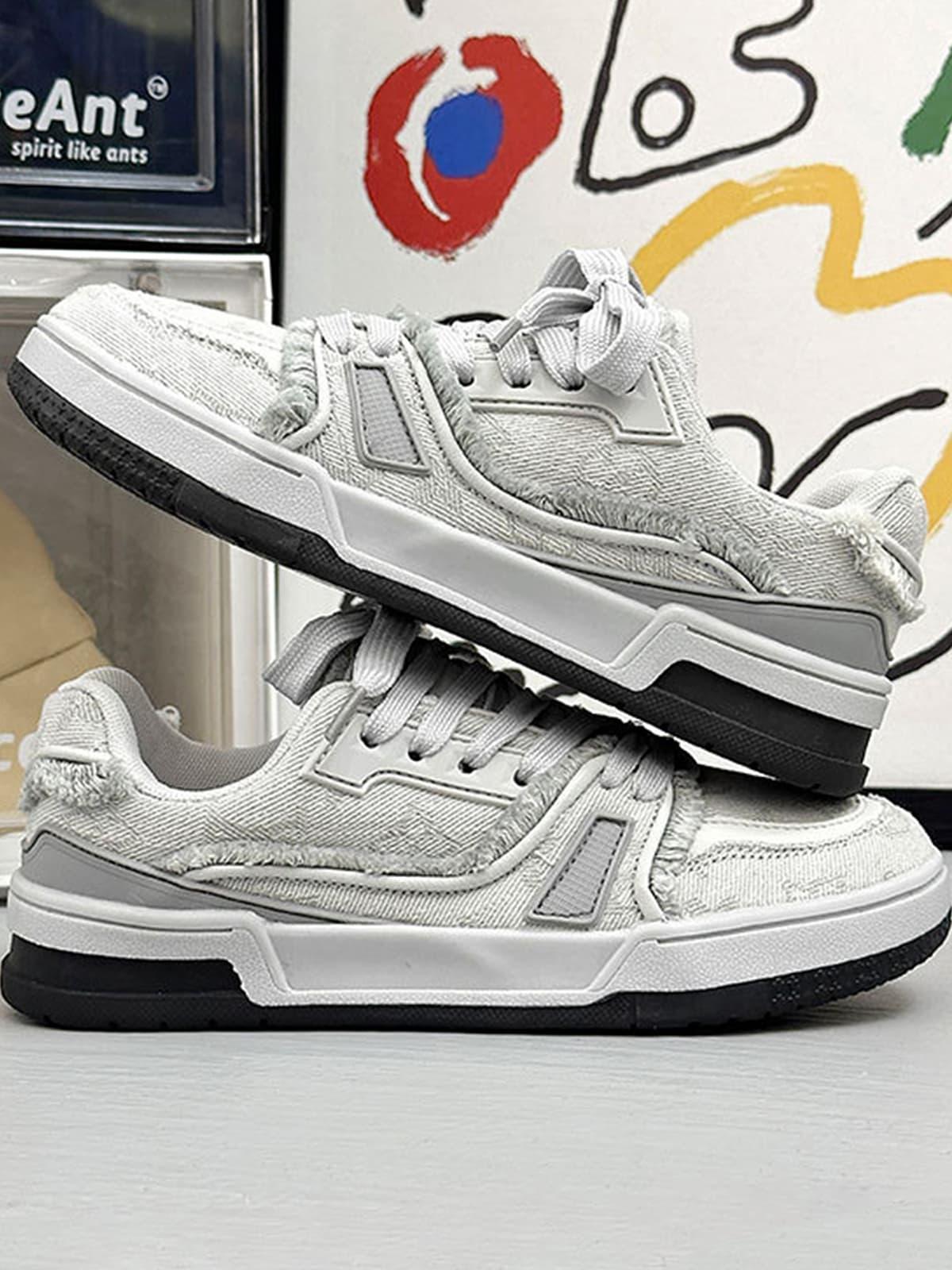 Concert Outfit Retro Denim Sneakers Concert Outfit Retro Denim Sneakers