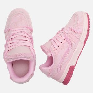 Concert Outfit Retro Denim Sneakers