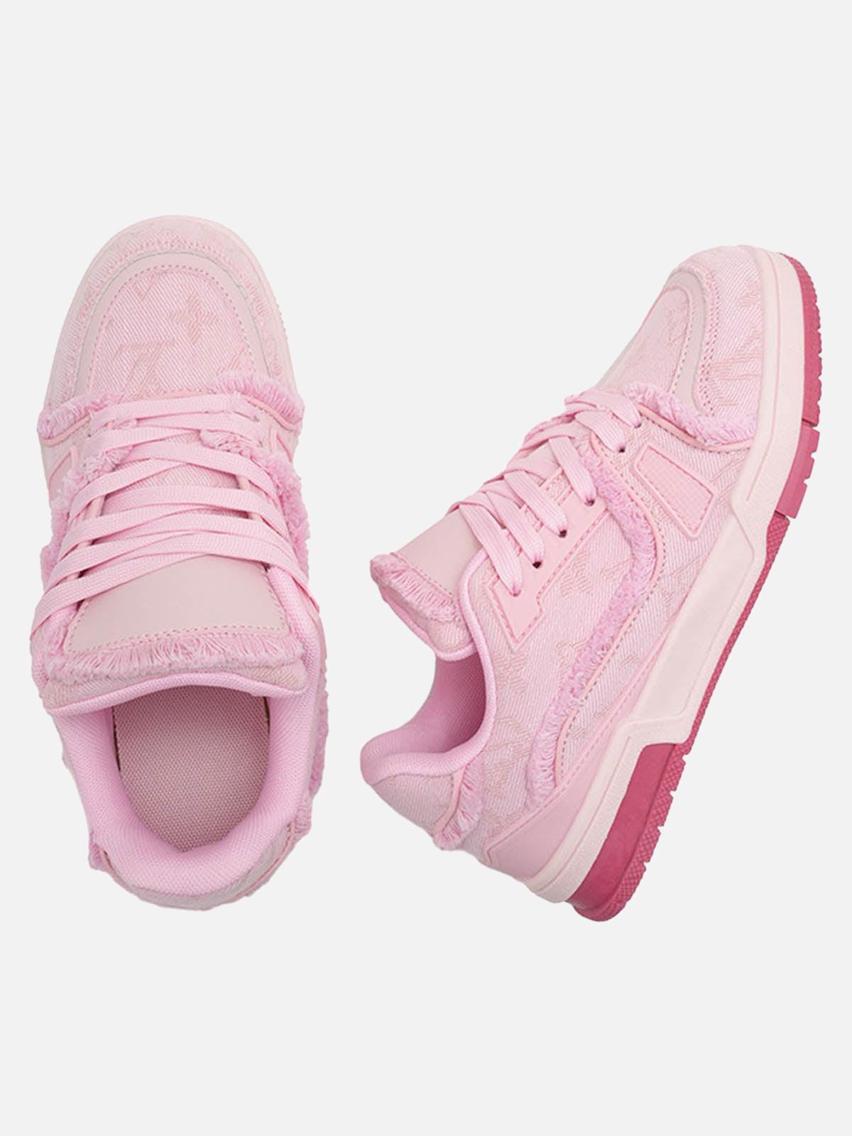 Concert Outfit Retro Denim Sneakers Concert Outfit Retro Denim Sneakers