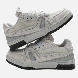 Concert Outfit Retro Denim Sneakers