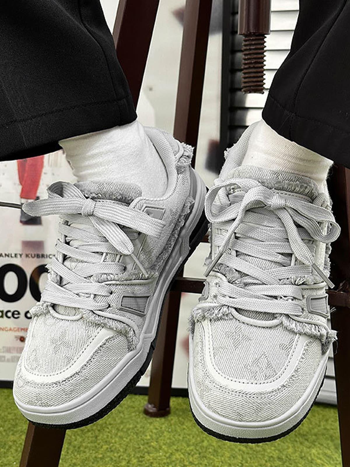 Concert Outfit Retro Denim Sneakers Concert Outfit Retro Denim Sneakers