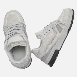 Concert Outfit Retro Denim Sneakers