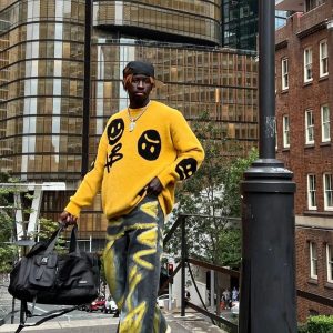 Concert Outfit Vintage Contrasting Smiley Face Sweater