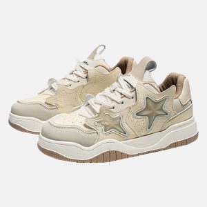 Concert Outfit Vintage Star Sneakers