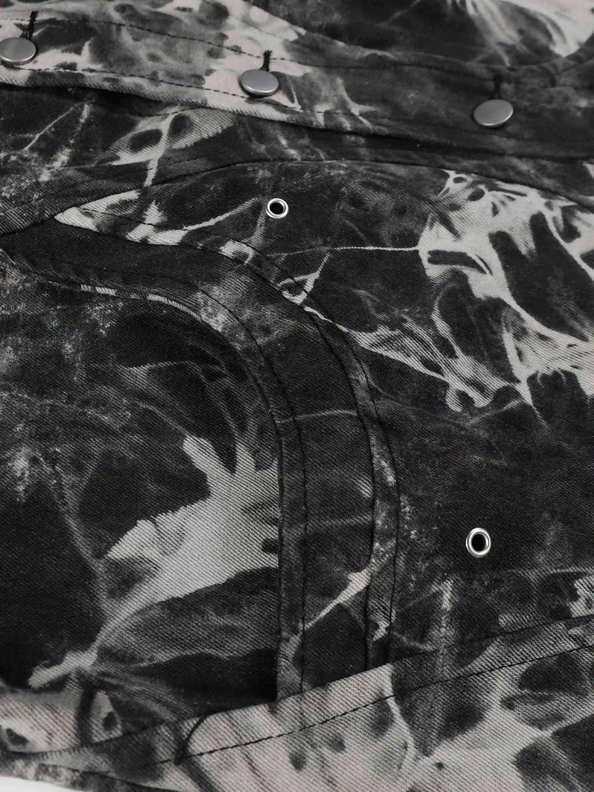 Concert Outfit Vintage Tie-Dye Denim Jacket Concert Outfit Vintage Tie-Dye Denim Jacket