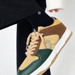 Concert Outfit Vintage Wave Print Skate Shoes