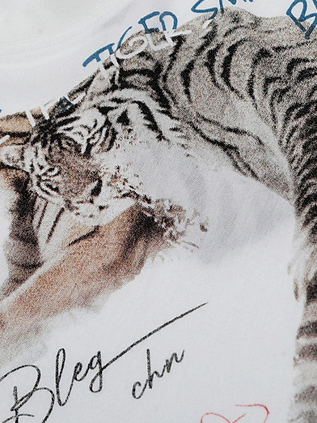 Concert Outfit White Tiger Print T-Shirt Concert Outfit White Tiger Print T-Shirt